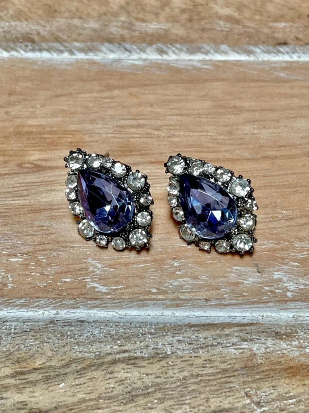 Elegant Blue Teardrop Crystal Stud Earrings